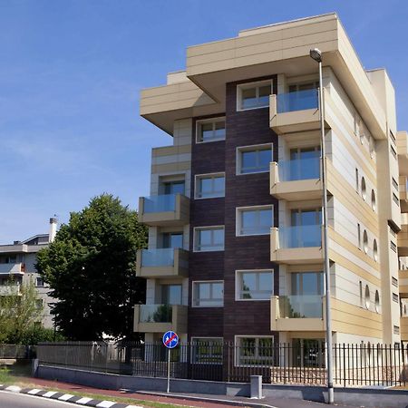Residence Le Querce Чернуско-суль-Навильо Экстерьер фото